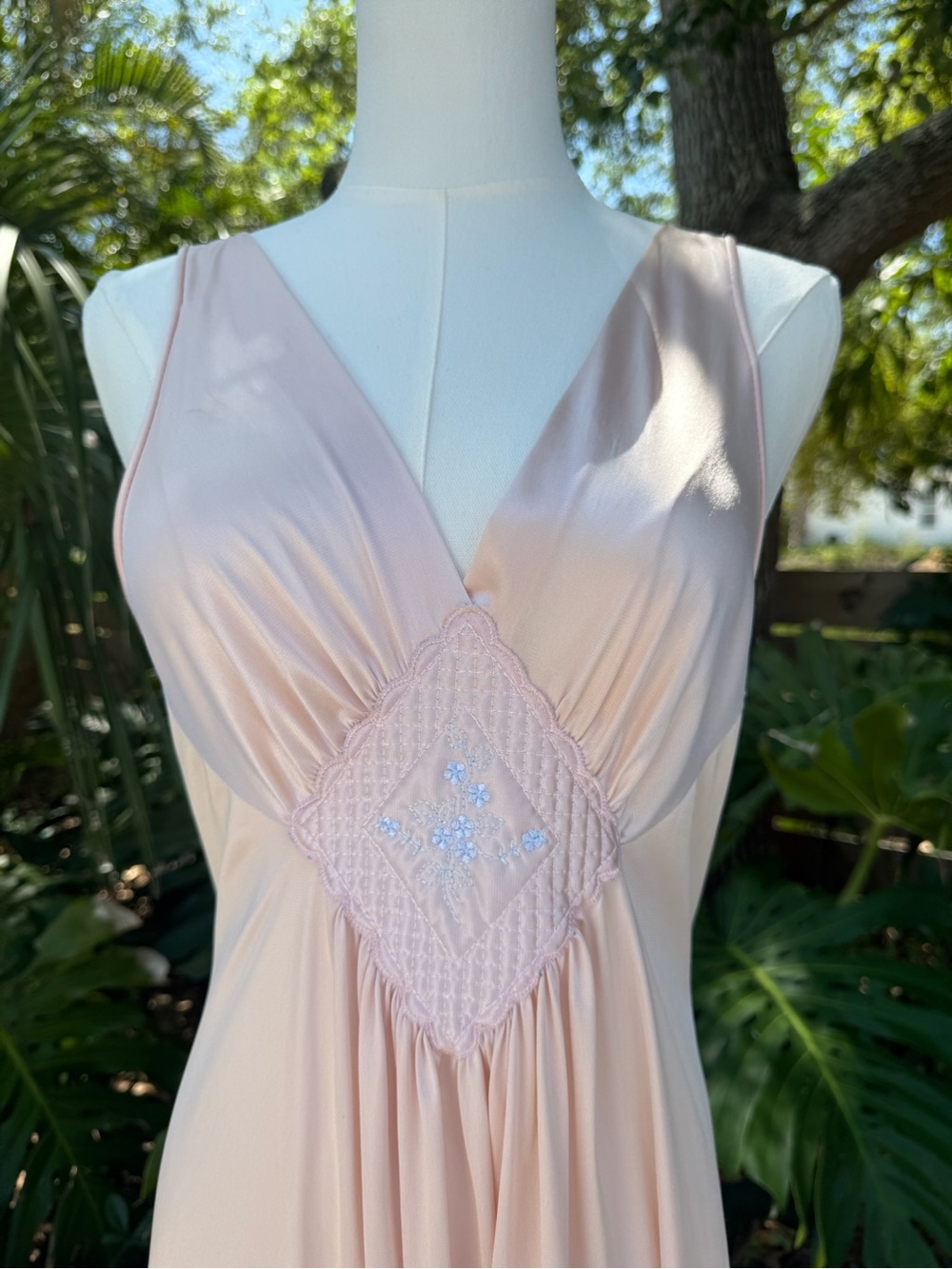 Vintage 1970s Vanity Fair Blush Pink Nylon Lounge Dress